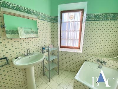 Maison de village - 88 m² - 5 pièces