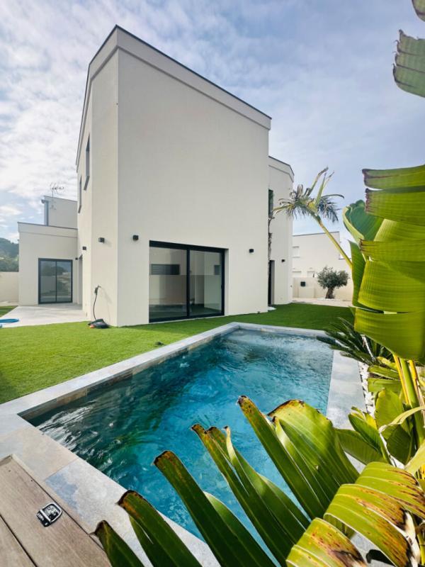 Maison - 103 m² - 6 pièces