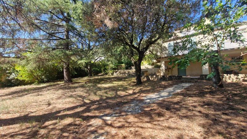 Maison - 177 m² - 6 pièces