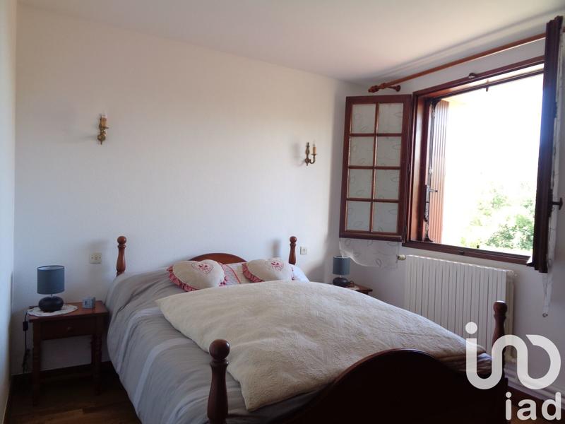 Maison - 200 m² - 8 pièces