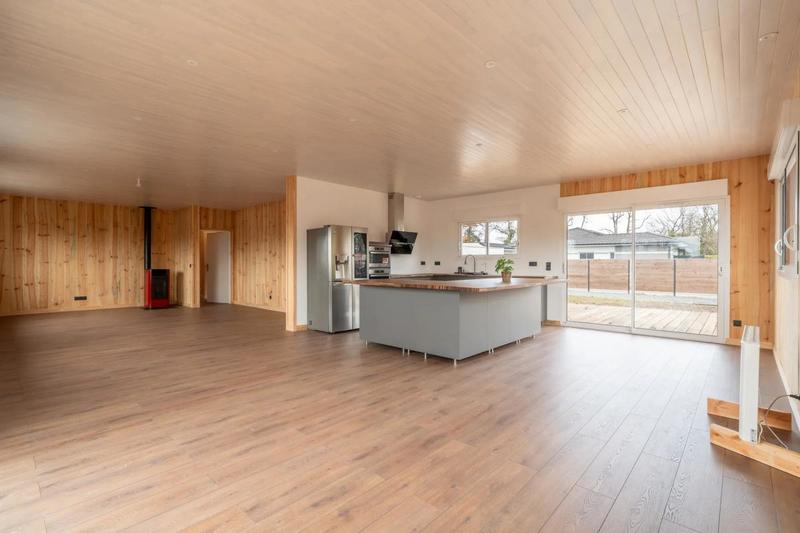 Maison - 157 m² - 6 pièces