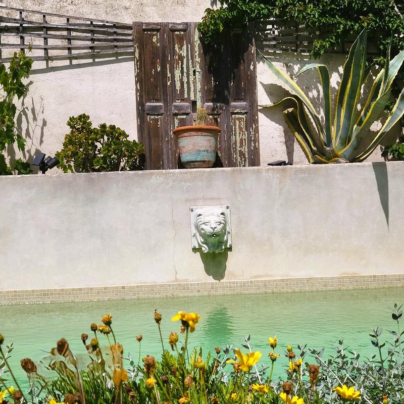 Maison - 480 m² - 12 pièces