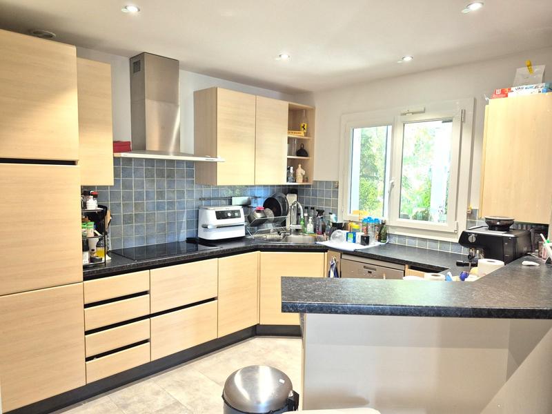 Maison - 141 m² - 5 pièces