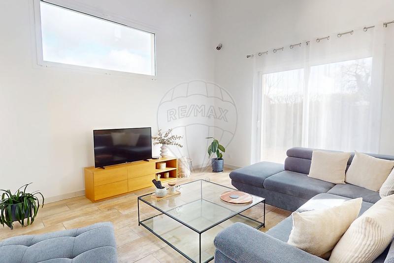 Maison - 163 m² - 6 pièces