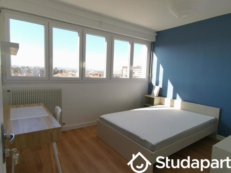 Chambre - 12 m² - 1 pièce