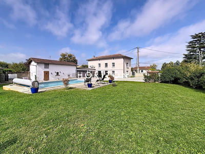 Maison ancienne - 155 m² - 7 pièces