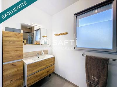 Maison - 155 m² - 10 pièces