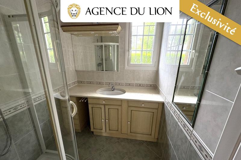 Maison - 92 m² - 6 pièces