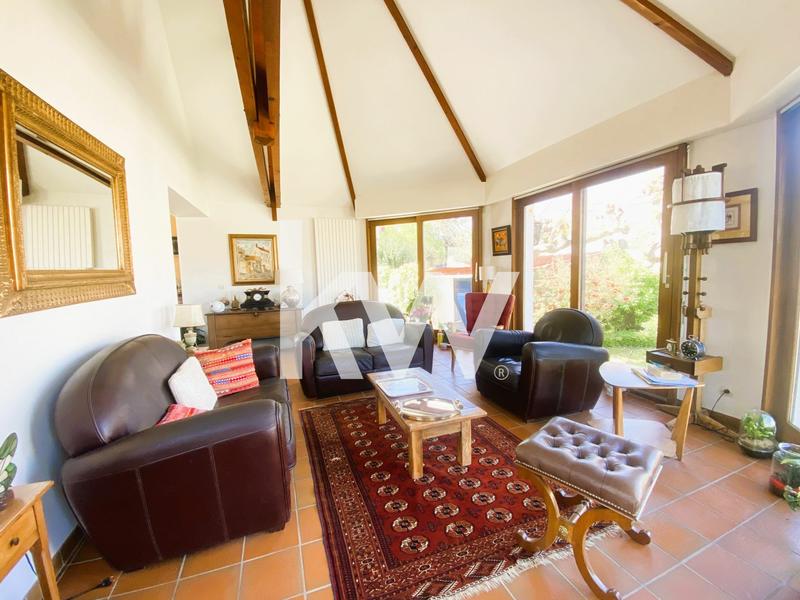 Maison - 191 m² - 7 pièces