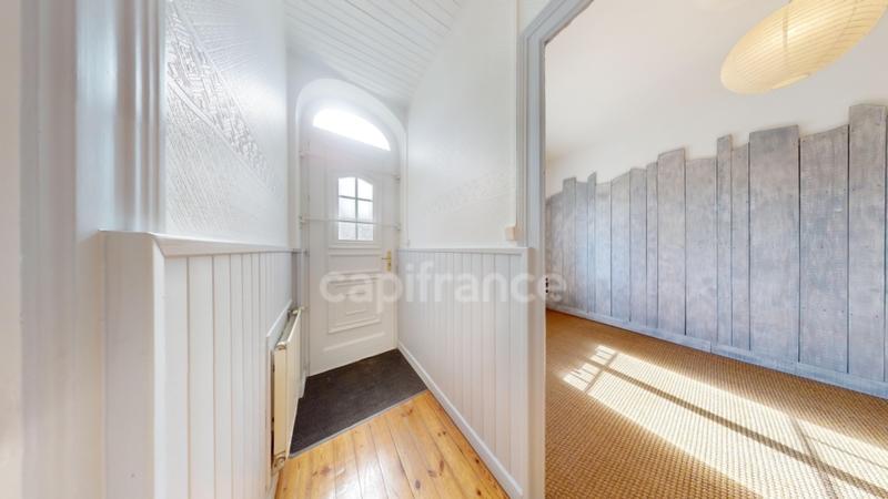 Maison - 179 m² - 7 pièces