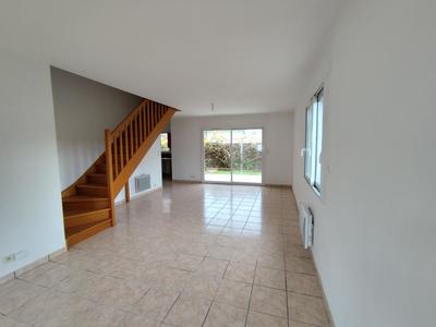 Maison - 200 m² - 12 pièces