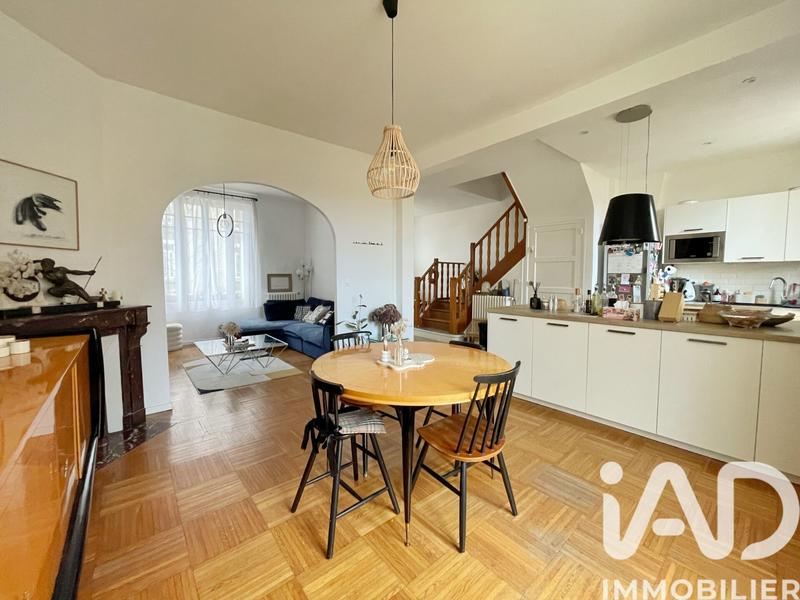 Maison de ville - 121 m² - 6 pièces