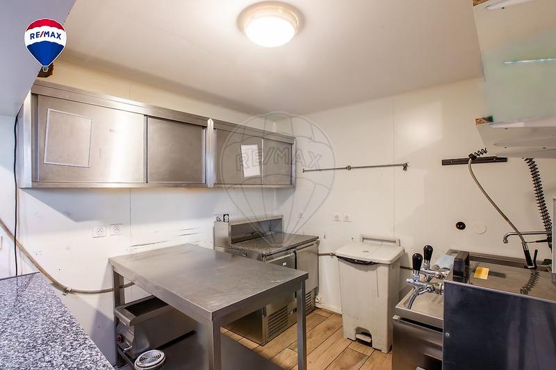 Magasins - 60 m² - 2 pièces