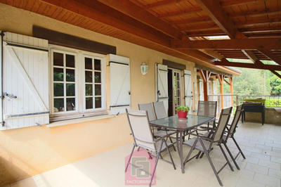 Maison - 146 m² - 6 pièces