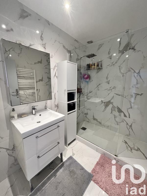 Maison - 92 m² - 6 pièces