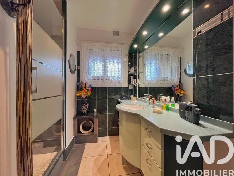 Appartement - 77 m² - 4 pièces