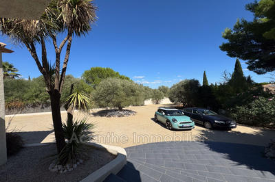 Maison - 220 m² - 7 pièces