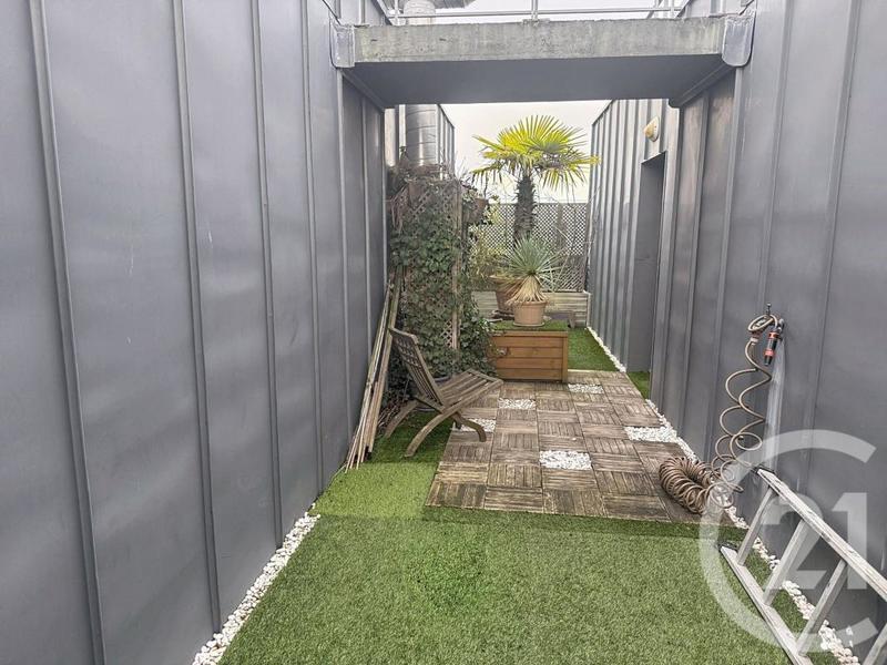 Appartement - 94 m² - 5 pièces