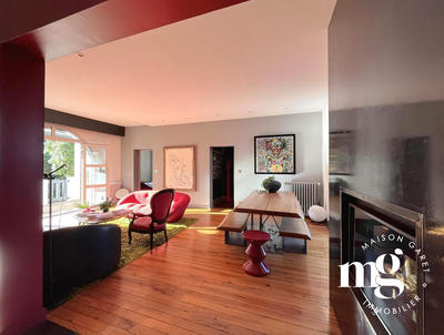 Villa - 200 m² - 7 pièces