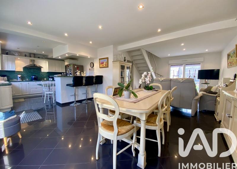 Maison - 114 m² - 5 pièces