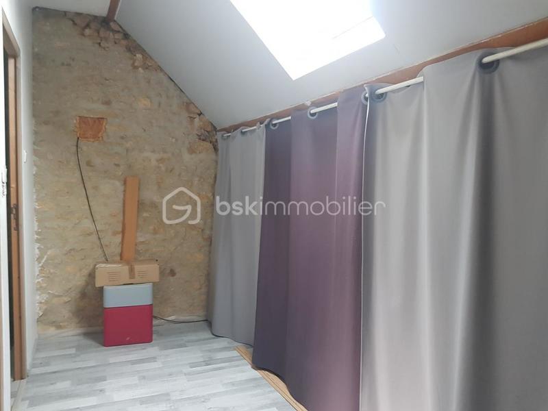 Maison en pierre - 187 m² - 6 pièces