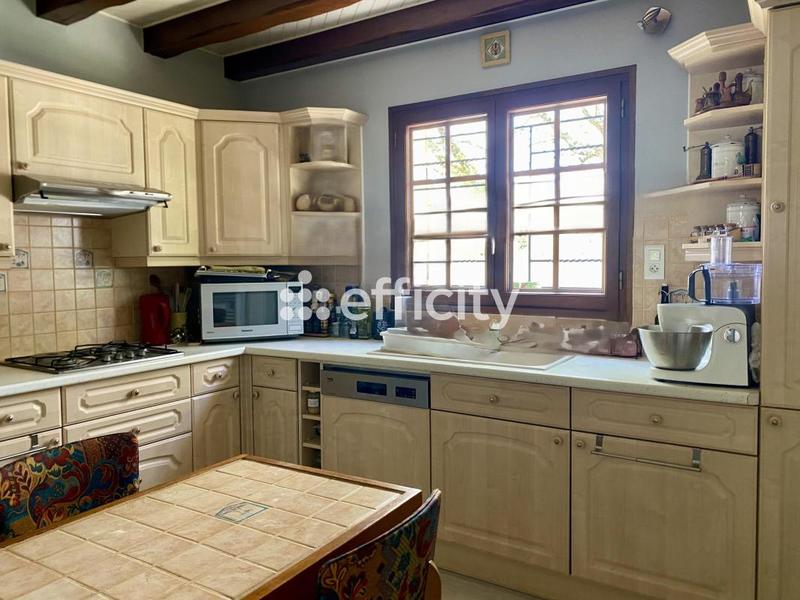 Maison - 140 m² - 6 pièces