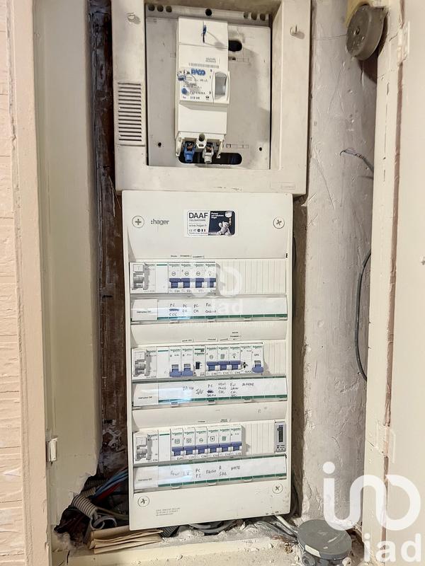 Maison - 220 m² - 9 pièces