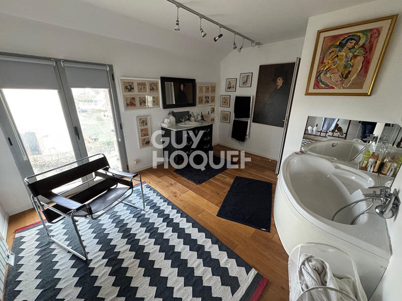 Maison - 257 m² - 5 pièces