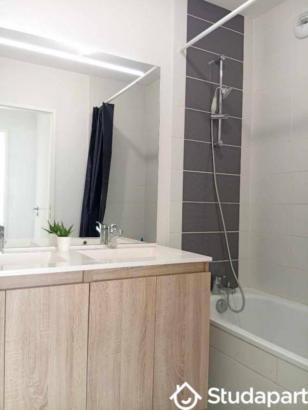 Chambre - 9 m² - 1 pièce