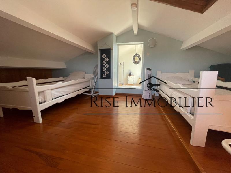 Appartement - 81 m² - 4 pièces