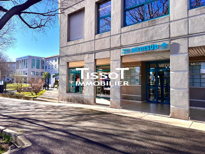 Bureau - 101 m² - 5 pièces