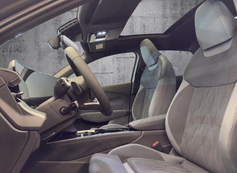 Audi Q3 Sportback s-Line 272 Hybride Rechargeable / Toit Ouvrant Attache Remorque Camera 360° Affichage Tete Haute Pack Audio Sonos