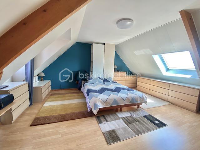 Maison - 180 m² - 8 pièces