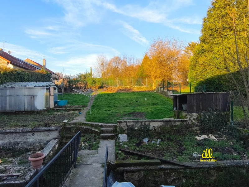 Maison - 96 m² - 5 pièces