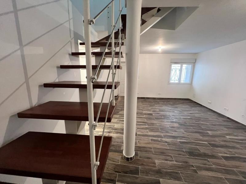 Maison de ville - 85 m² - 4 pièces