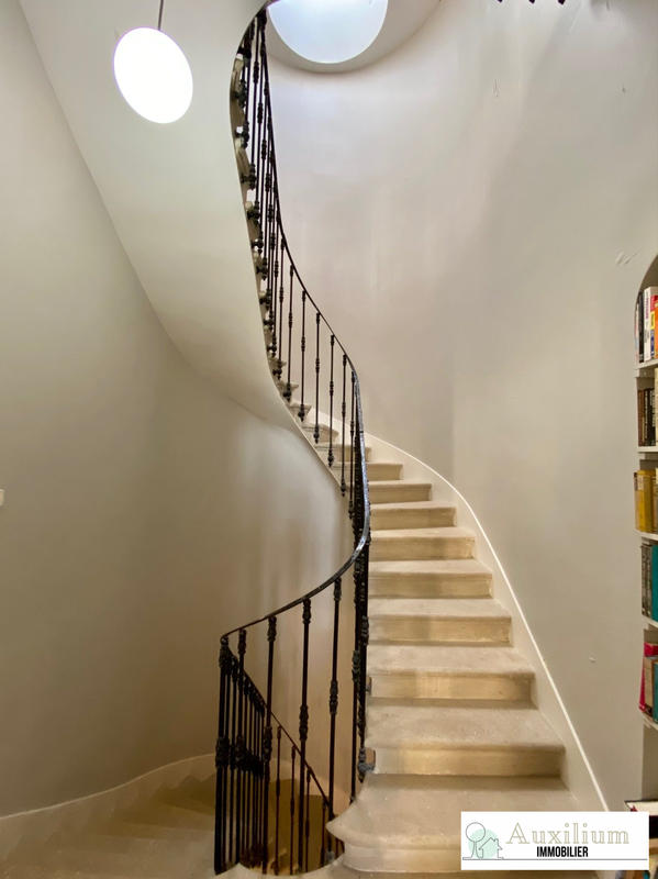 Maison ancienne - 218 m² - 6 pièces