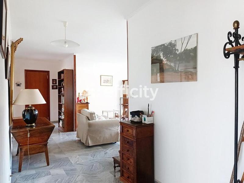 Appartement - 94 m² - 4 pièces