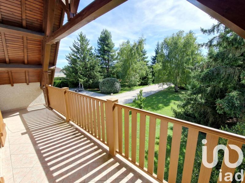 Maison - 300 m² - 9 pièces