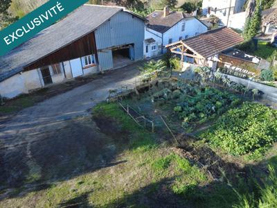 Maison - 212 m² - 10 pièces