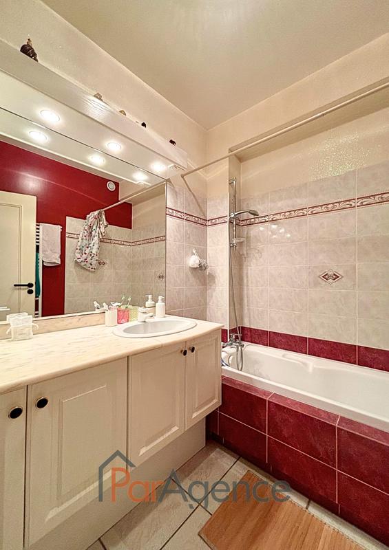 Appartement - 77 m² - 3 pièces