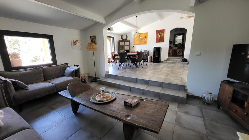 Villa - 180 m² - 6 pièces