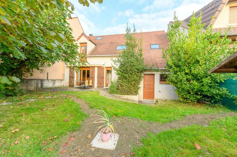 Maison - 145 m² - 6 pièces