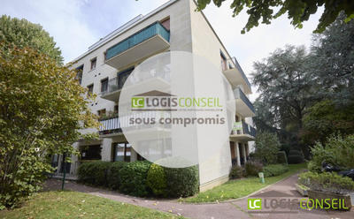 Appartement - 100 m² - 4 pièces