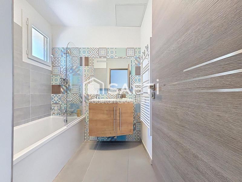 Maison - 192 m² - 5 pièces