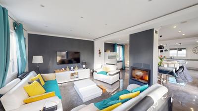 Maison traditionnelle - 199 m² - 8 pièces