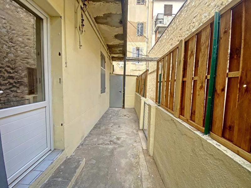 Studio - 21 m² - 1 pièce