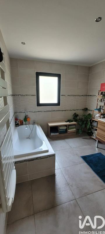 Maison - 138 m² - 3 pièces