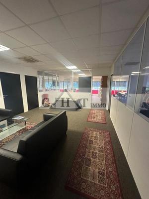 Entrepôt - 3 573 m²