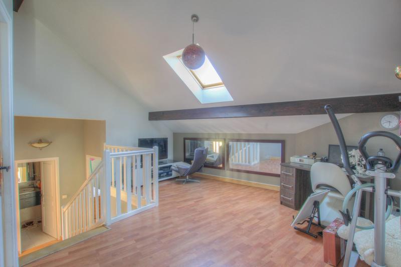 Maison - 160 m² - 5 pièces