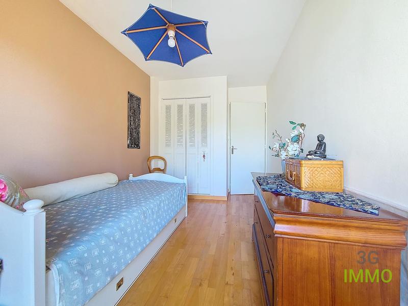 Appartement - 128 m² - 5 pièces